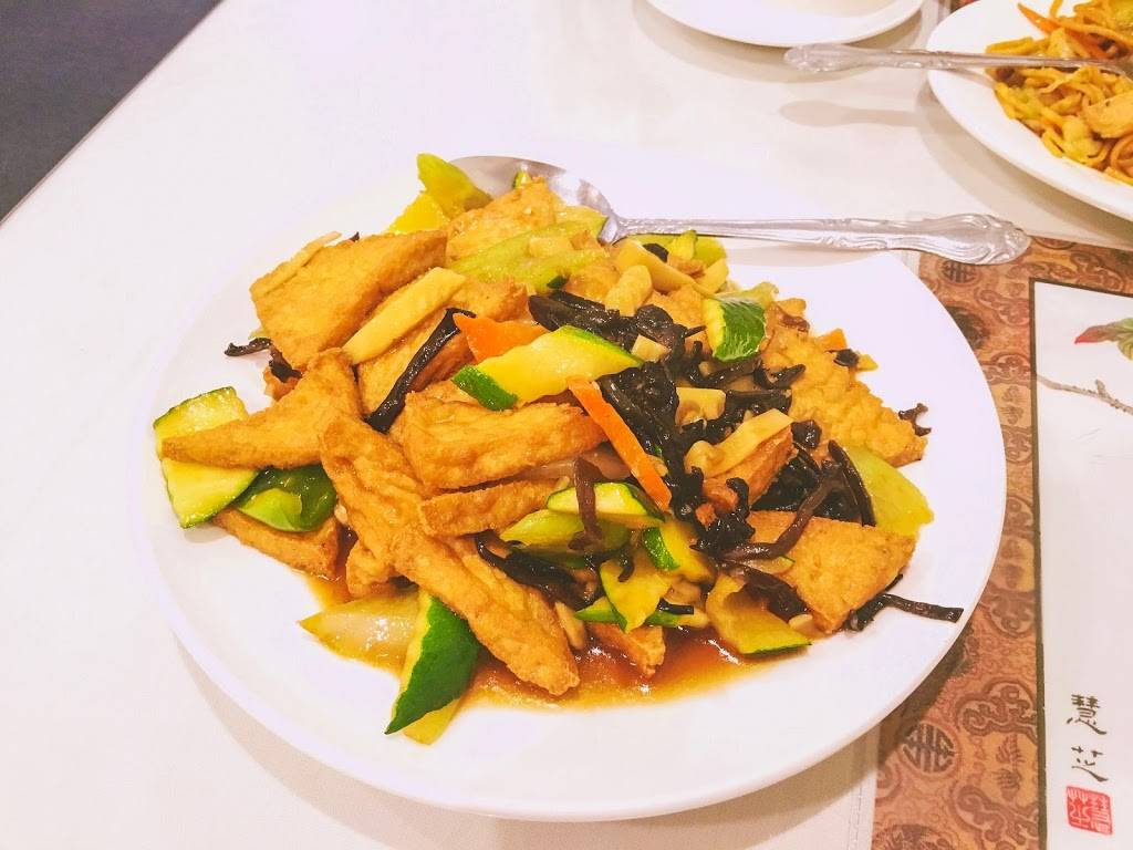 Golden Bowl Restaurant | restaurant | 249 E Louise Ave, Lathrop, CA 95330, USA | 2098589222 OR +1 209-858-9222