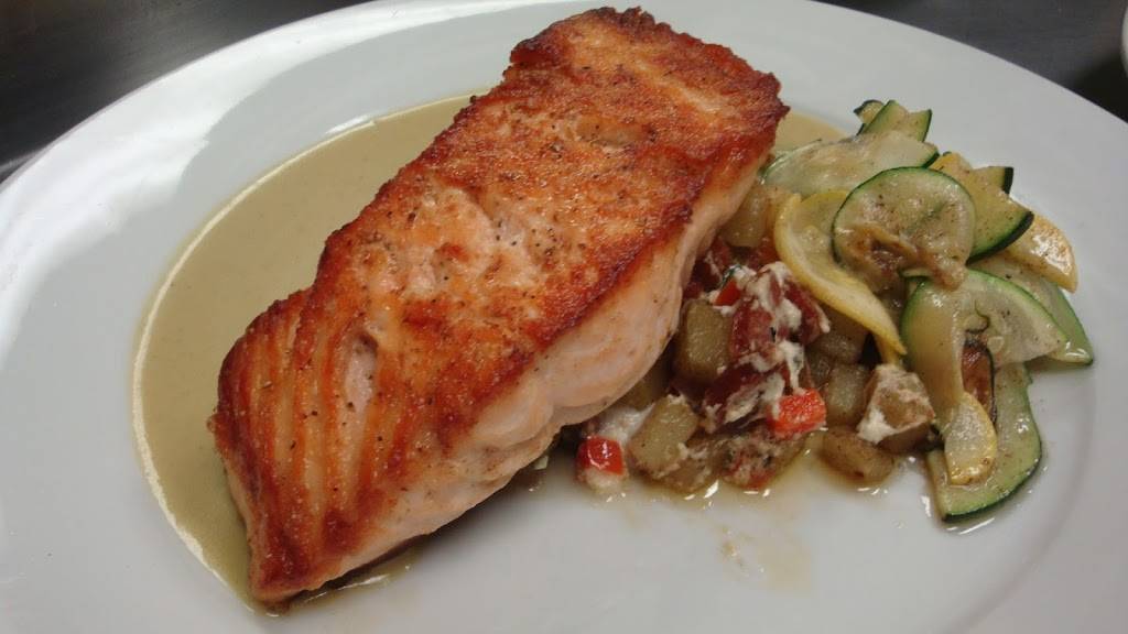 Tombo Grille | restaurant | 4517 Forest Dr, Columbia, SC 29206, USA | 8037829665 OR +1 803-782-9665