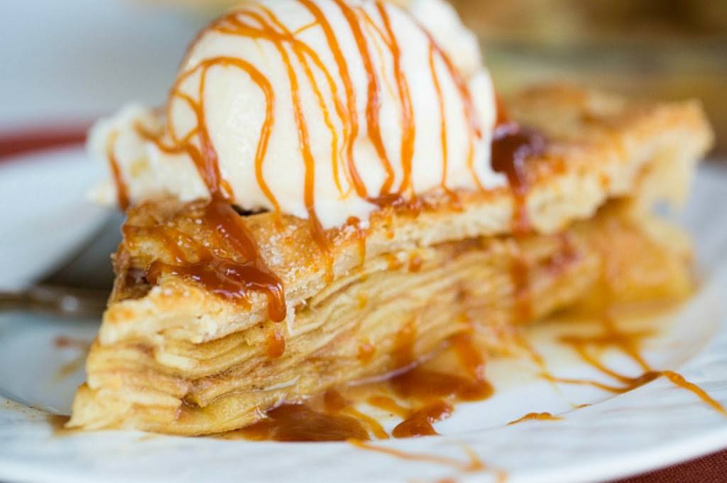 Larrys Ice Cream & Gelatos | bakery | 6595 Gulf Blvd, St Pete Beach, FL 33706, USA | 7273604259 OR +1 727-360-4259