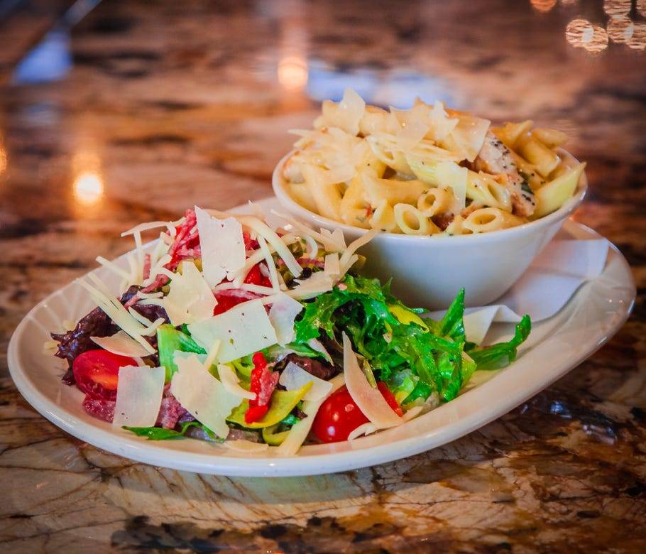 JTs Food and Cocktails | restaurant | 1901 Killebrew Dr, Bloomington, MN 55425, USA | 9528142910 OR +1 952-814-2910