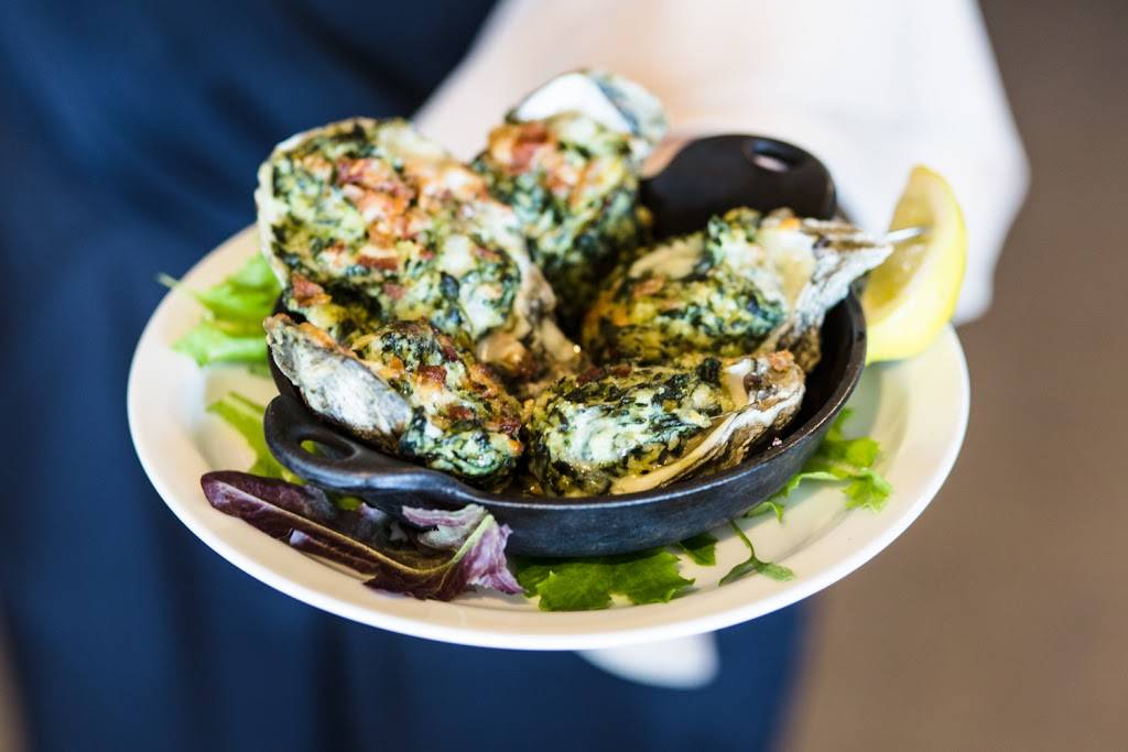 The Beach House Restaurant | restaurant | 200 Gulf Dr N, Bradenton Beach, FL 34217, USA | 9417792222 OR +1 941-779-2222