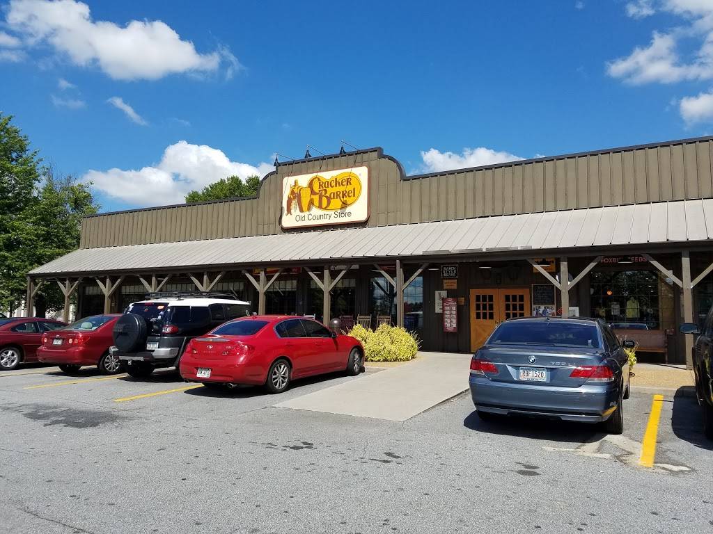 Cracker Barrel Old Country Store | restaurant | 6175 McDonough Dr NW, Norcross, GA 30093, USA | 7704461313 OR +1 770-446-1313