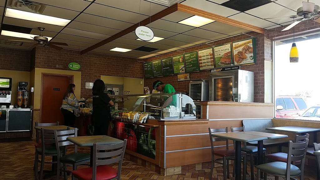 Subway Restaurants | restaurant | Subway/One Stop Food Store, 4010 S Great SW Pkwy #103, Grand Prairie, TX 75052, USA | 9726477827 OR +1 972-647-7827