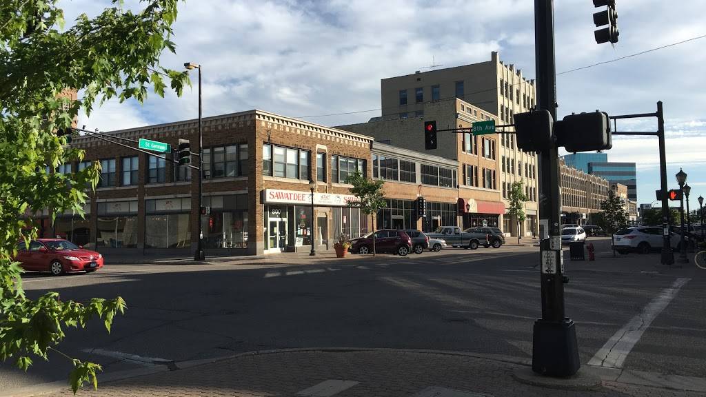 Sawatdee Thai Restaurant | restaurant | 800 W St Germain St, St Cloud, MN 56301, USA | 3202401454 OR +1 320-240-1454