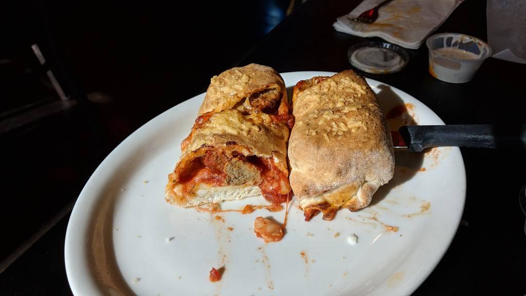 Tailgaters & Il Primo | restaurant | 28234 N Tatum Blvd, Cave Creek, AZ 85331, USA | 4805857777 OR +1 480-585-7777