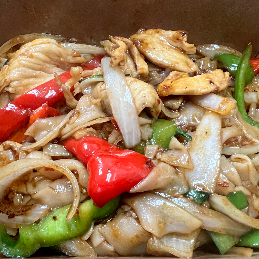 Mae Ploy Thai Cuisine | restaurant | 70 Buckwalter Rd Suite323, Royersford, PA 19468, USA | 4843698390 OR +1 484-369-8390