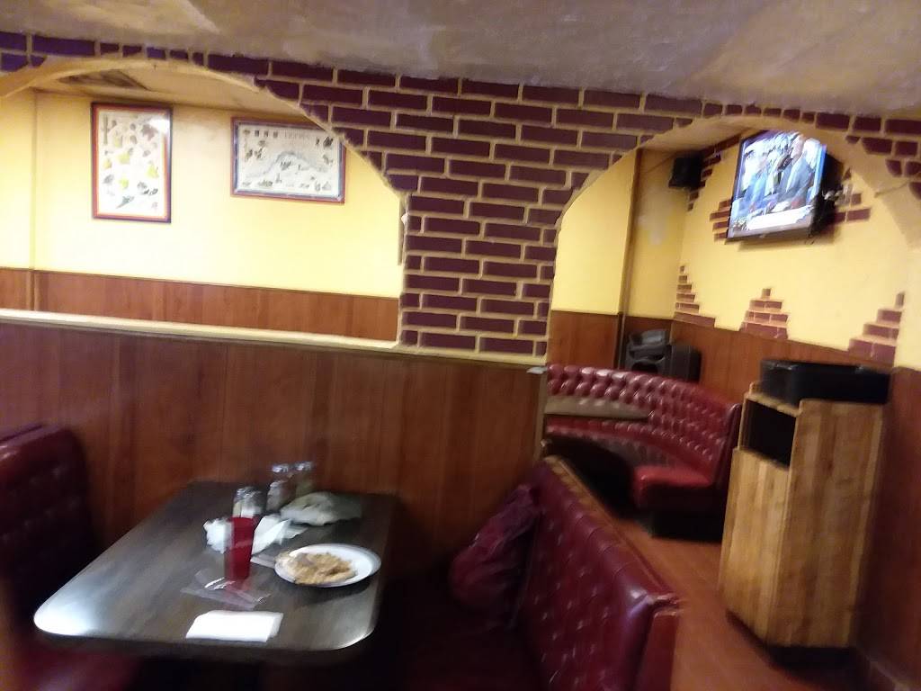 Stefanos Two Guys From Italy | restaurant | 6705 Hollywood Blvd, Los Angeles, CA 90028, USA | 3234630715 OR +1 323-463-0715