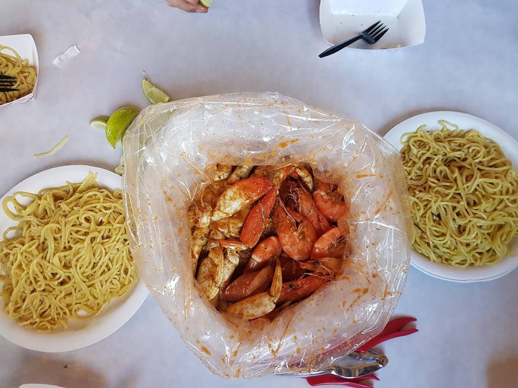 The Kickin Crab | restaurant | 2740 Alton Pkwy, Irvine, CA 92606, USA | 9498518889 OR +1 949-851-8889