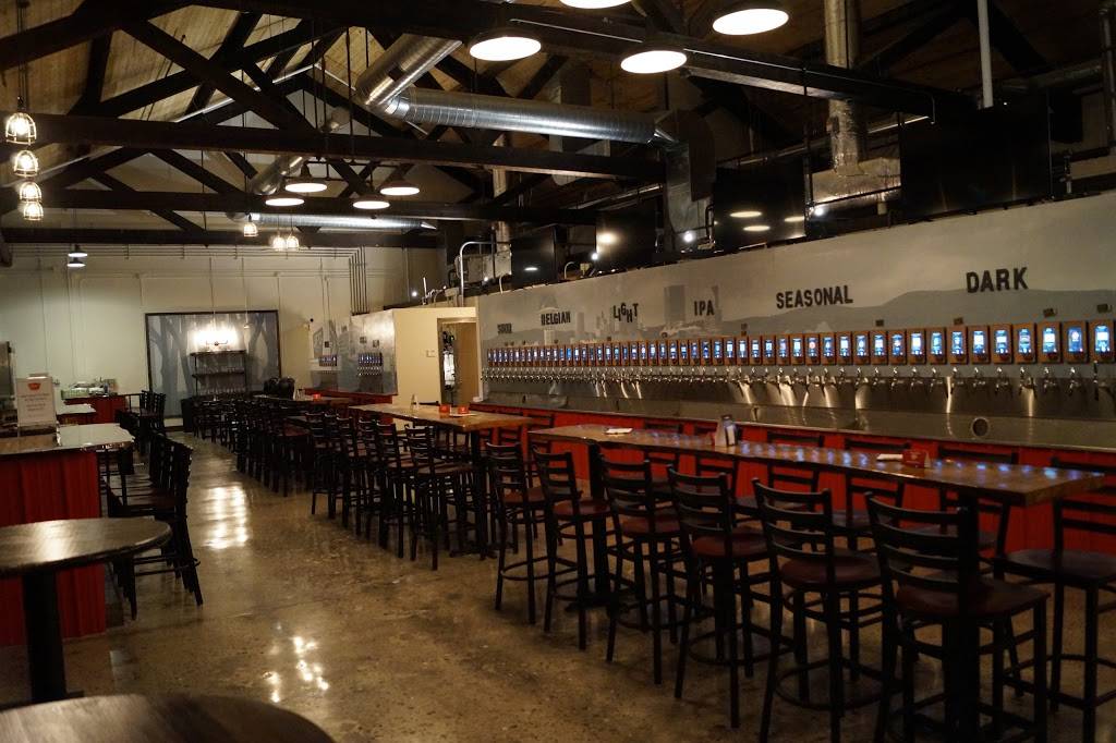 Pour Taproom: Knoxville | restaurant | 207 W Jackson Ave, Knoxville, TN 37902, USA | 8653375726 OR +1 865-337-5726