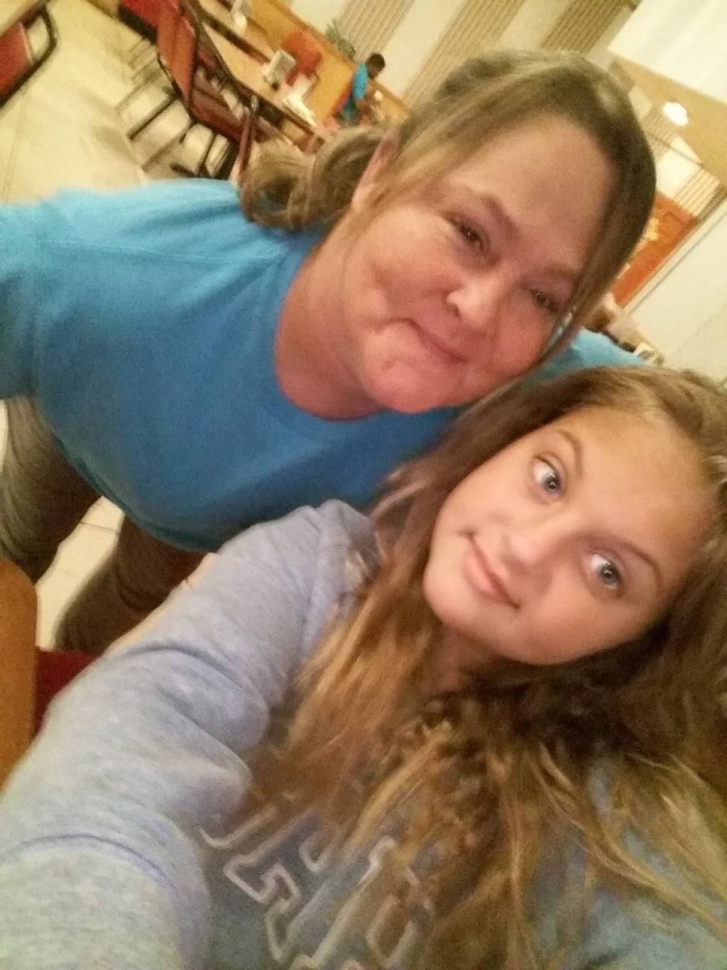 Golden Crown Restaurant | restaurant | 300 Whitman Ave, Florence, SC 29501, USA | 8436793838 OR +1 843-679-3838