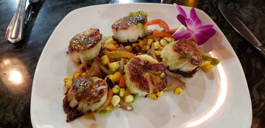 The front porch | restaurant | 136 N International Boardwalk, Redondo Beach, CA 90277, USA | 3103769215 OR +1 310-376-9215