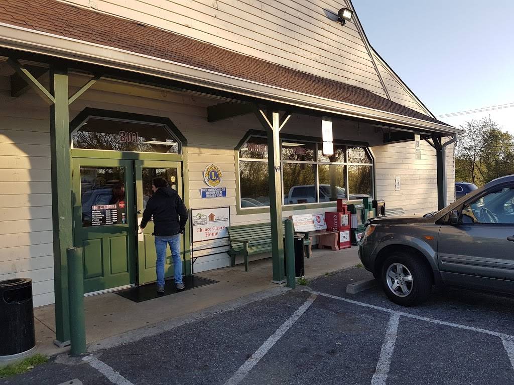 Brushy Mountain Smokehouse and Creamery | restaurant | 201 Wilkesboro Ave, North Wilkesboro, NC 28659, USA | 3366679464 OR +1 336-667-9464