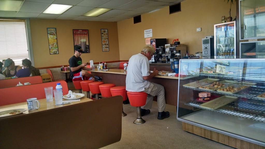 Donut Shop | bakery | 5527 N Keystone Ave, Indianapolis, IN 46220, USA | 3172553836 OR +1 317-255-3836