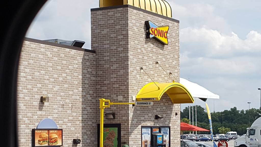 Sonic Drive-In | restaurant | 1299 Torrence Ave, Calumet City, IL 60409, USA | 7088622894 OR +1 708-862-2894