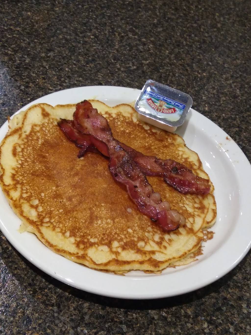 Stove House | restaurant | 2 Al Waterhouse Ave, Central City, IA 52214, USA | 3194386555 OR +1 319-438-6555