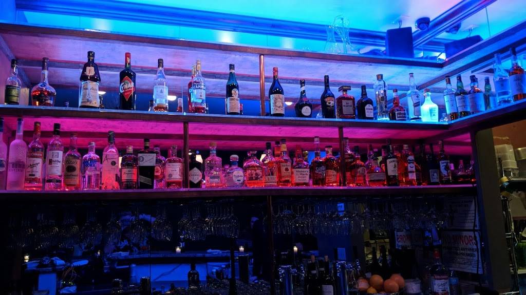 HOOK AND NAIL | restaurant | 1320 SE Water Ave, Portland, OR 97214, USA | 5039461985 OR +1 503-946-1985