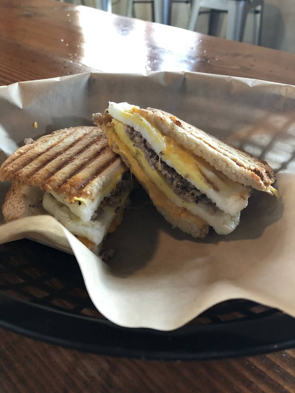 The Rusted Rooster | restaurant | 837 N Andover Rd, Andover, KS 67002, USA | 3162011807 OR +1 316-201-1807