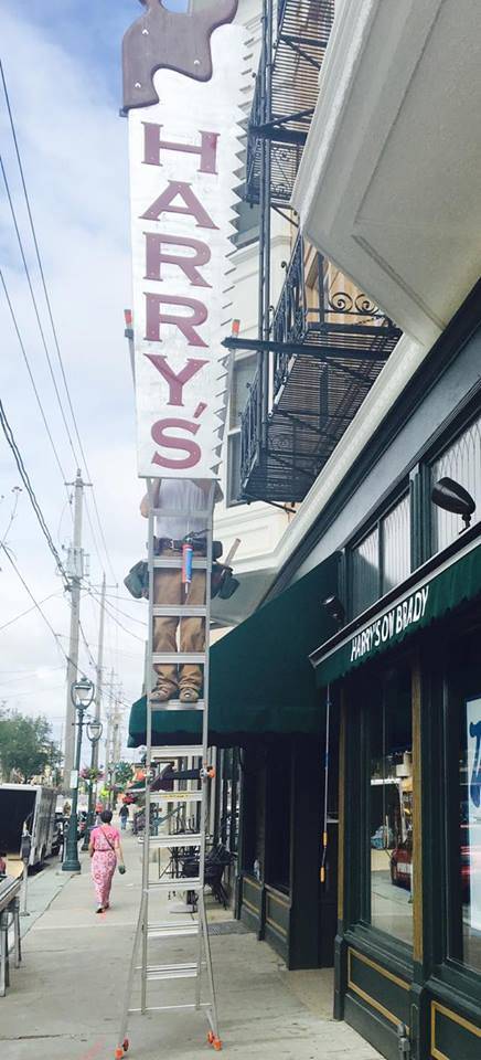 Harrys on Brady | restaurant | 1234 E Brady St, Milwaukee, WI 53202, USA | 4142736000 OR +1 414-273-6000