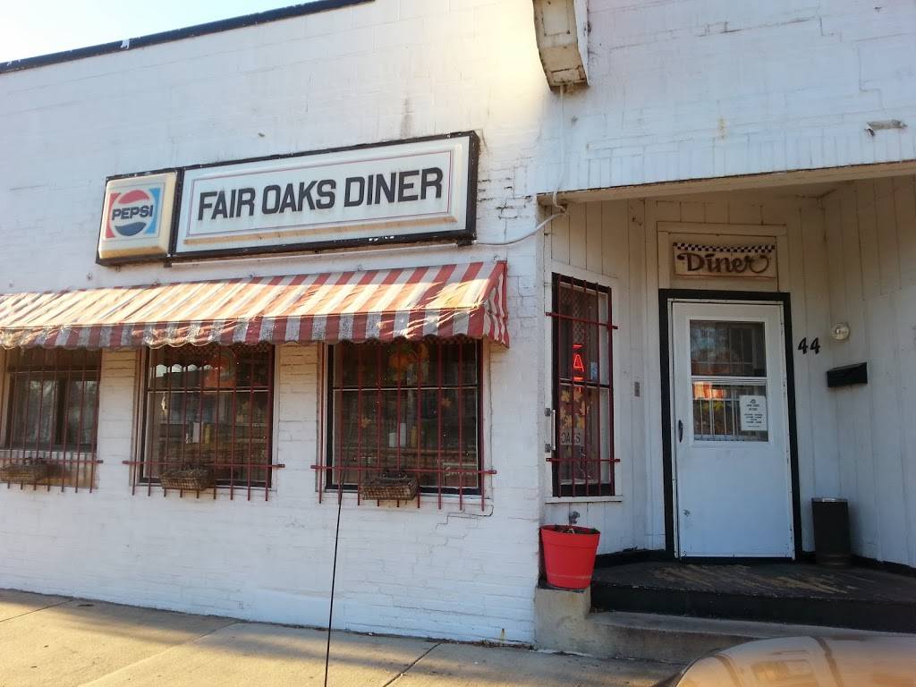 Fair Oaks Diner | restaurant | 44 S Fair Oaks Ave, Madison, WI 53704, USA | 6082165160 OR +1 608-216-5160