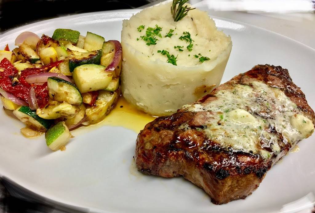 The Talk Restaurant | restaurant | 444 N Falmouth Hwy, North Falmouth, MA 02556, USA | 5085668153 OR +1 508-566-8153