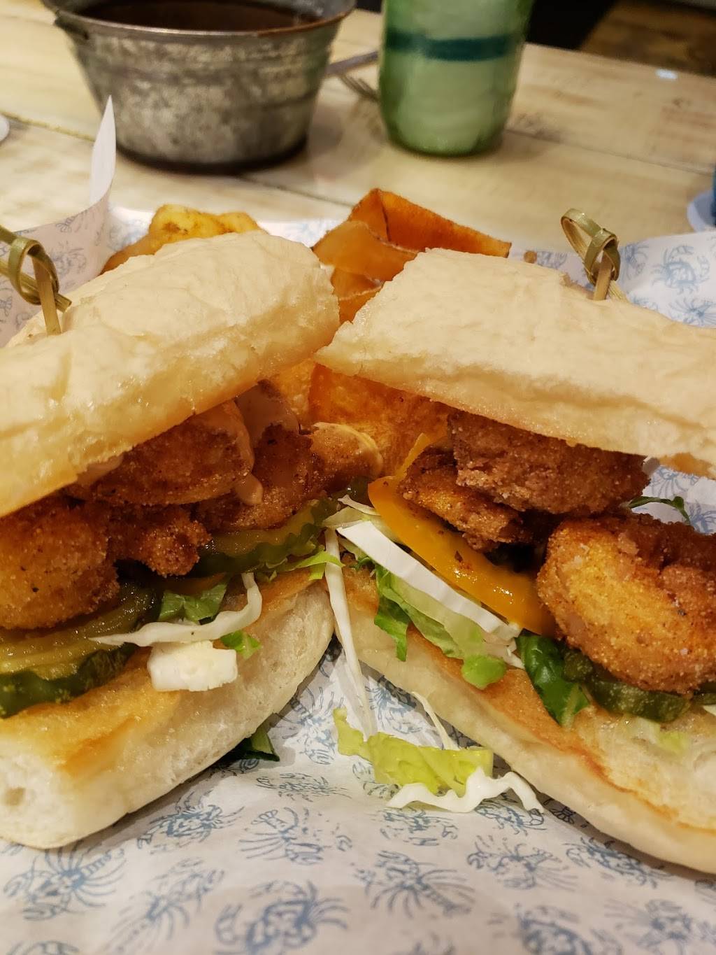 Peacemaker Lobster & Crab | restaurant | 1831 Sidney St, St. Louis, MO 63104, USA | 3147728858 OR +1 314-772-8858