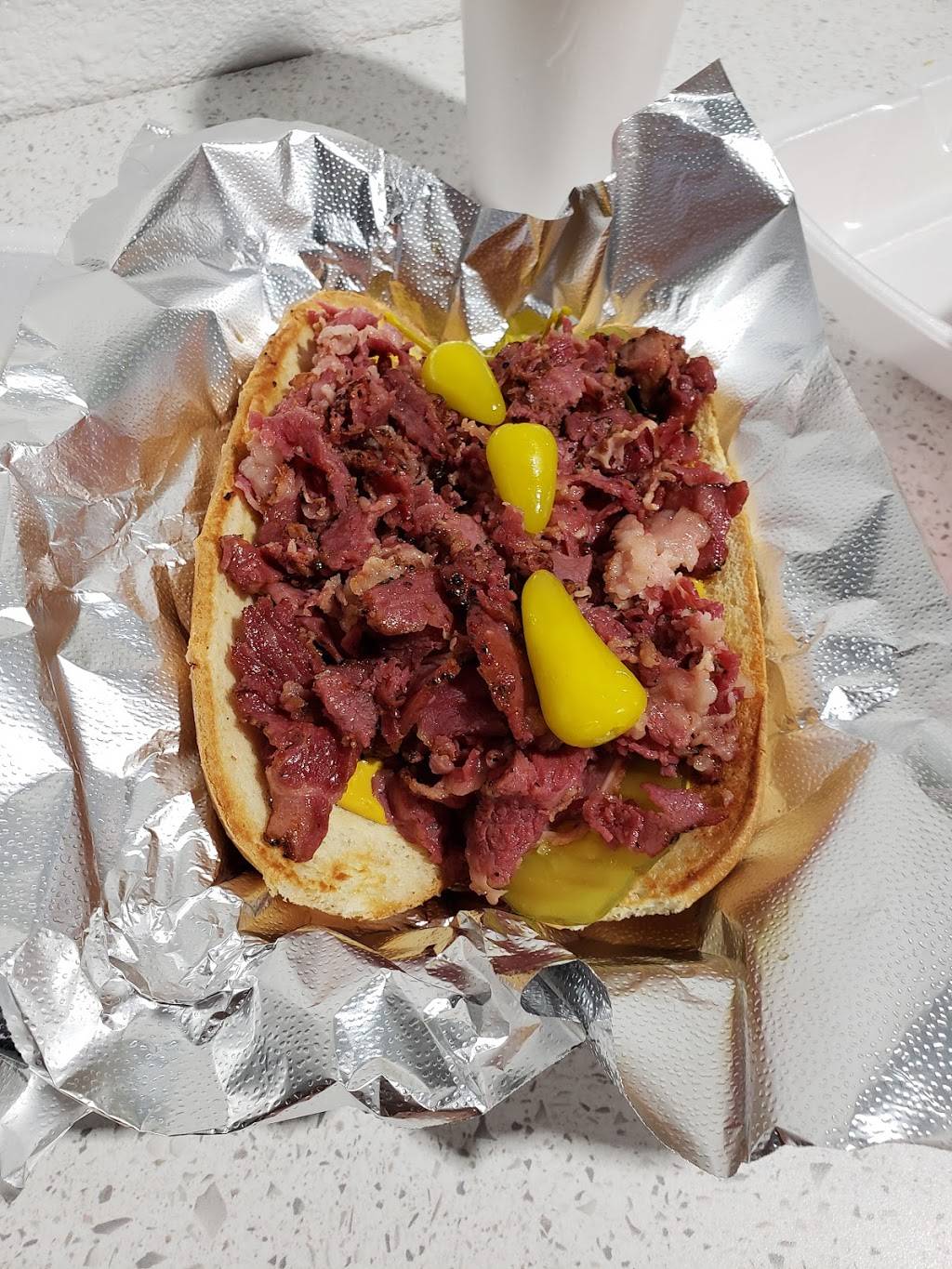 Green Apple Market | restaurant | 103 N Court St, Visalia, CA 93291, USA | 5593727502 OR +1 559-372-7502