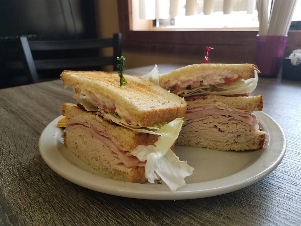 Charlies Cafe | meal takeaway | 790 Mullet Rd, Cape Canaveral, FL 32920, USA | 3214998050 OR +1 321-499-8050