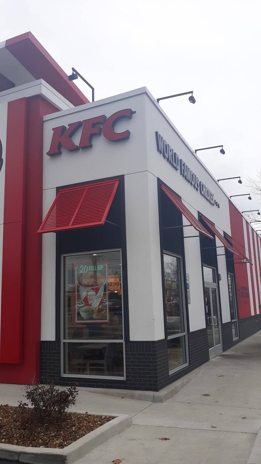 KFC | restaurant | 4023 W Third St, Dayton, OH 45417, USA | 9372687361 OR +1 937-268-7361
