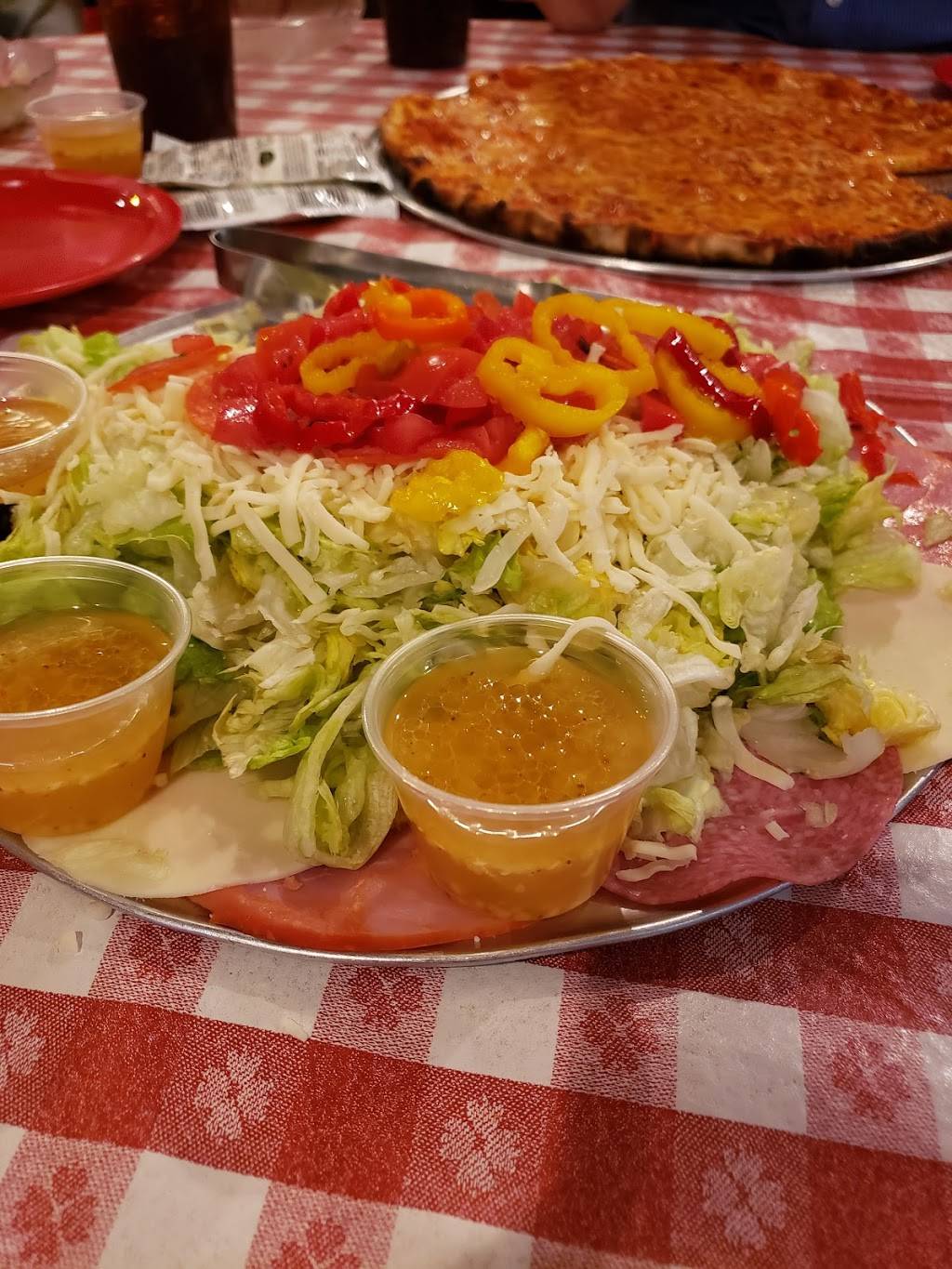 Minellis Pizza | restaurant | 1189 N Wilson Rd, Columbus, OH 43204, USA | 6142793344 OR +1 614-279-3344