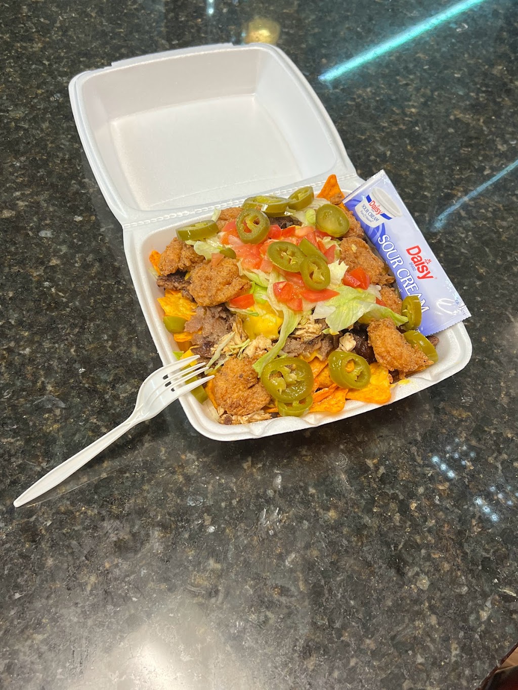 Sharks Fish and Chicken | restaurant | 1075 Springdale Rd, Austin, TX 78721, USA | 5125519107 OR +1 512-551-9107