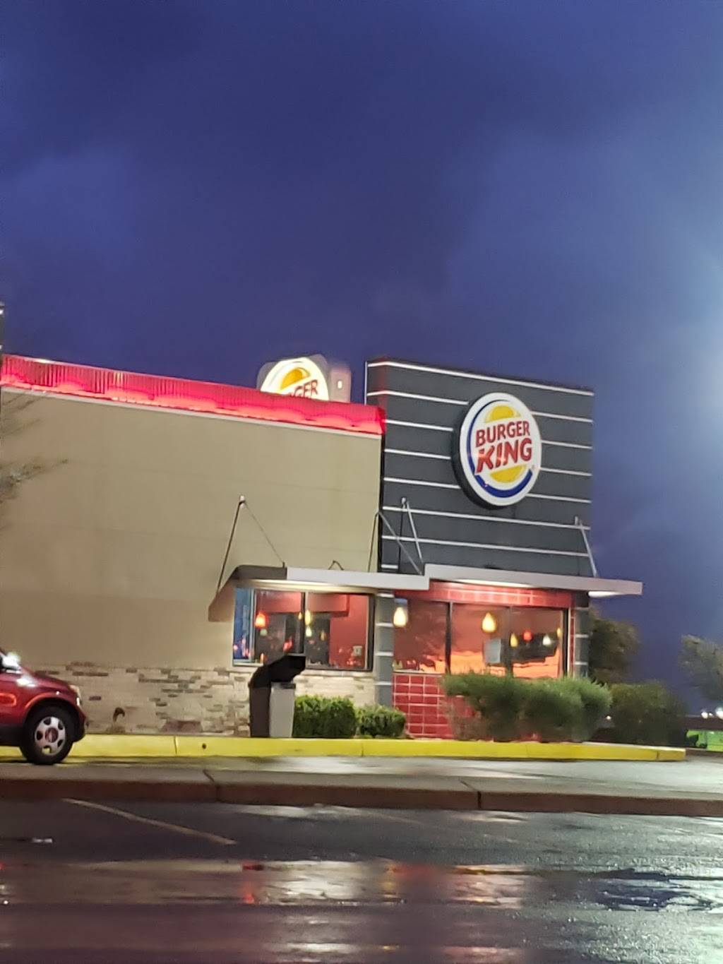 Burger King | restaurant | 1135 N Yarbrough Dr, El Paso, TX 79925, USA | 9155920898 OR +1 915-592-0898