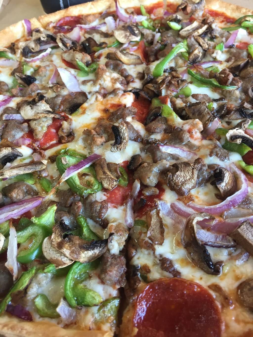 Pizza Hut | restaurant | 15150 W Commerce Rd Drive, Daleville, IN 47334, USA | 7653780279 OR +1 765-378-0279