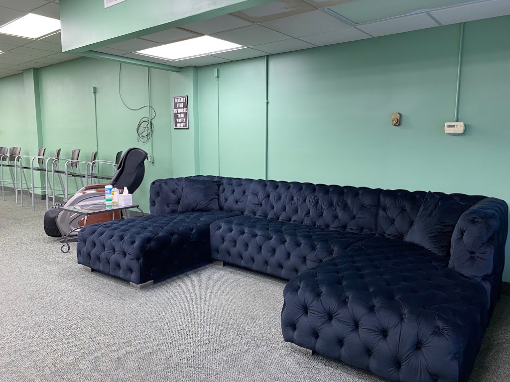 Cavor Restaurant & Entertainment Venue | restaurant | 361 S Green Rd, South Euclid, OH 44121, USA | 2168480888 OR +1 216-848-0888