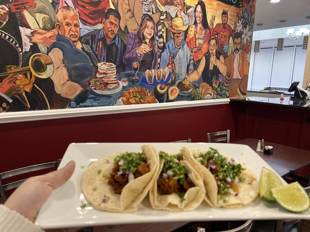 Estefanis Restaurant | restaurant | 106 Union St, Lynn, MA 01902, USA | 7818421441 OR +1 781-842-1441