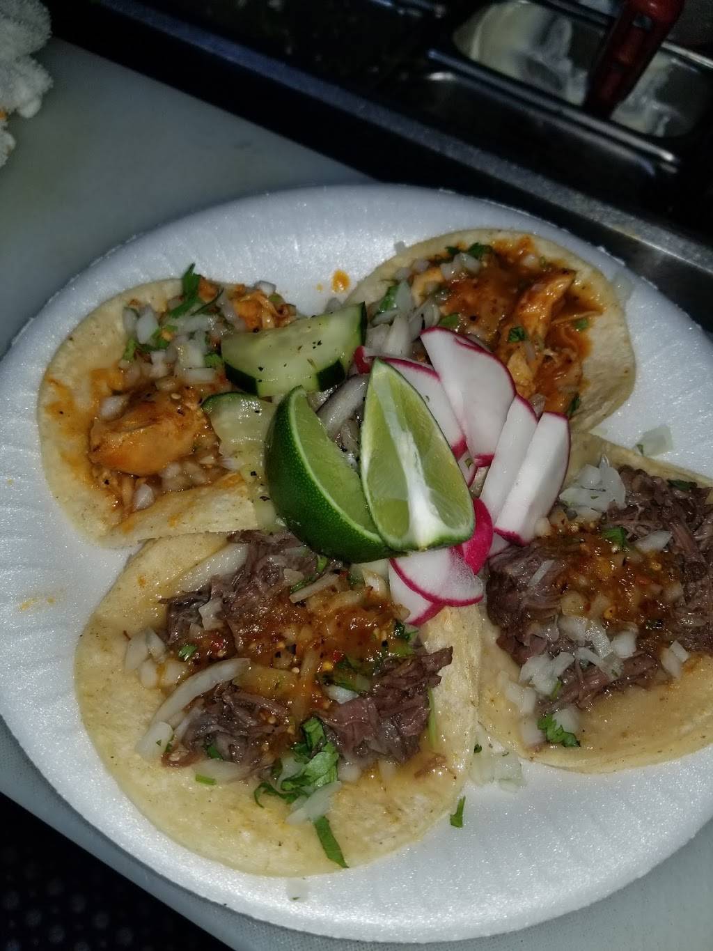 Alexander Taco Truck | restaurant | Sherman Way & Corbin Ave, Los Angeles, CA 91306, Sherman Way, Winnetka, CA 91306, USA | 8189383973 OR +1 818-938-3973