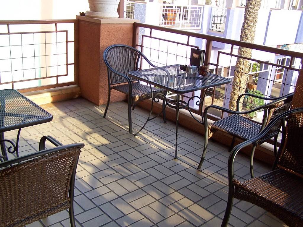 Skybox Restaurant and Bar | restaurant | 5605 E River Rd, Tucson, AZ 85750, USA | 5205297180 OR +1 520-529-7180