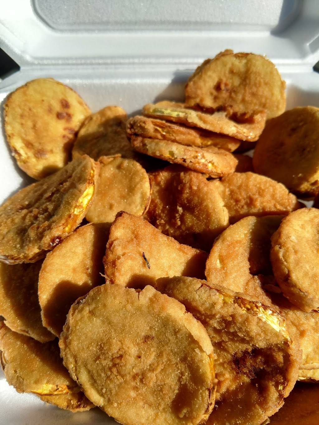 Crown Point Restaurant | restaurant | 2518 Sardis Rd N, Charlotte, NC 28227, USA | 7048471212 OR +1 704-847-1212