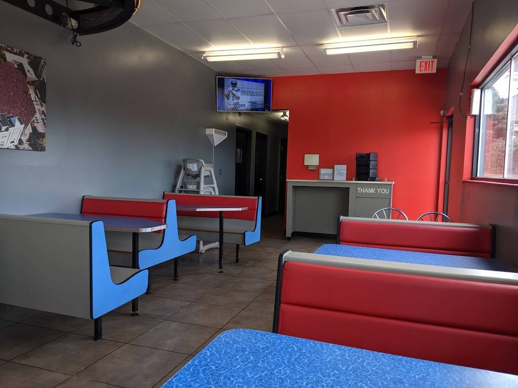 Sonic Drive-In | restaurant | 8445 Holdrege St, Lincoln, NE 68505, USA | 4024861800 OR +1 402-486-1800