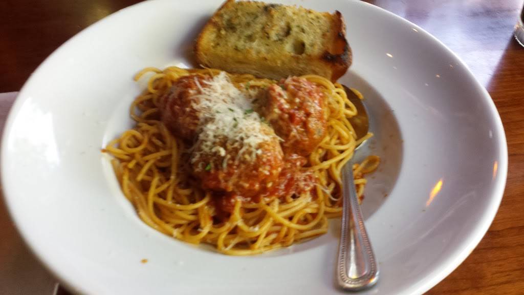 Paesanos | restaurant | 139 G St, Davis, CA 95616, USA | 5307588646 OR +1 530-758-8646