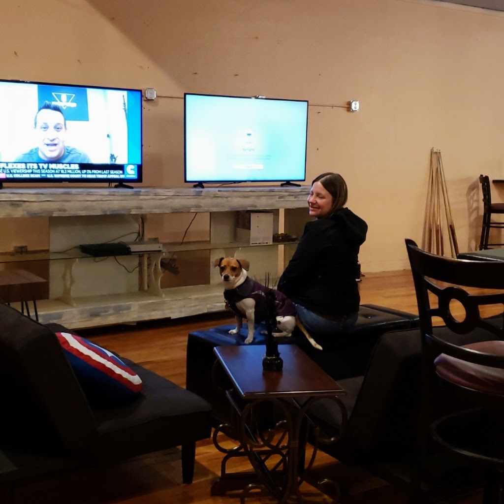 The Lazy Eye | restaurant | 2036 Pacific Ave, Forest Grove, OR 97116, USA | 5039926166 OR +1 503-992-6166