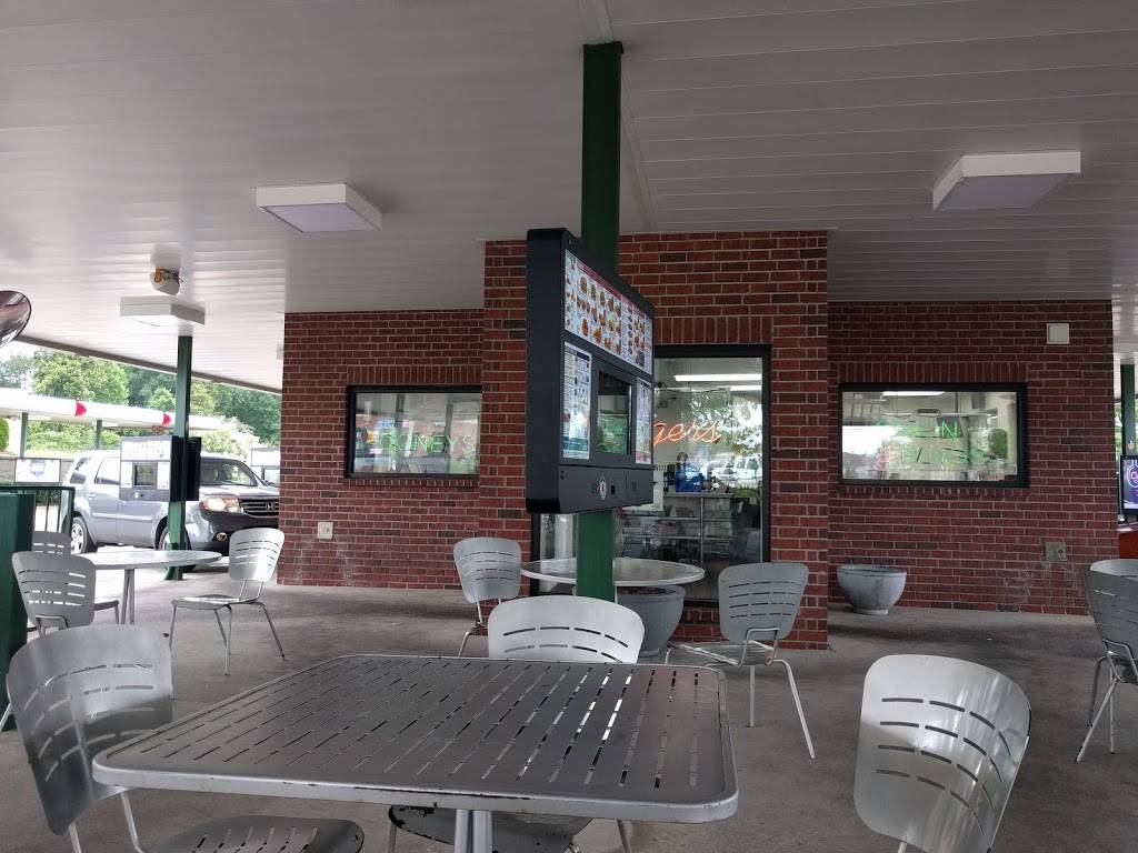Sonic Drive-In | restaurant | 1169 N Houston Levee Rd, Memphis, TN 38018, USA | 9017582512 OR +1 901-758-2512