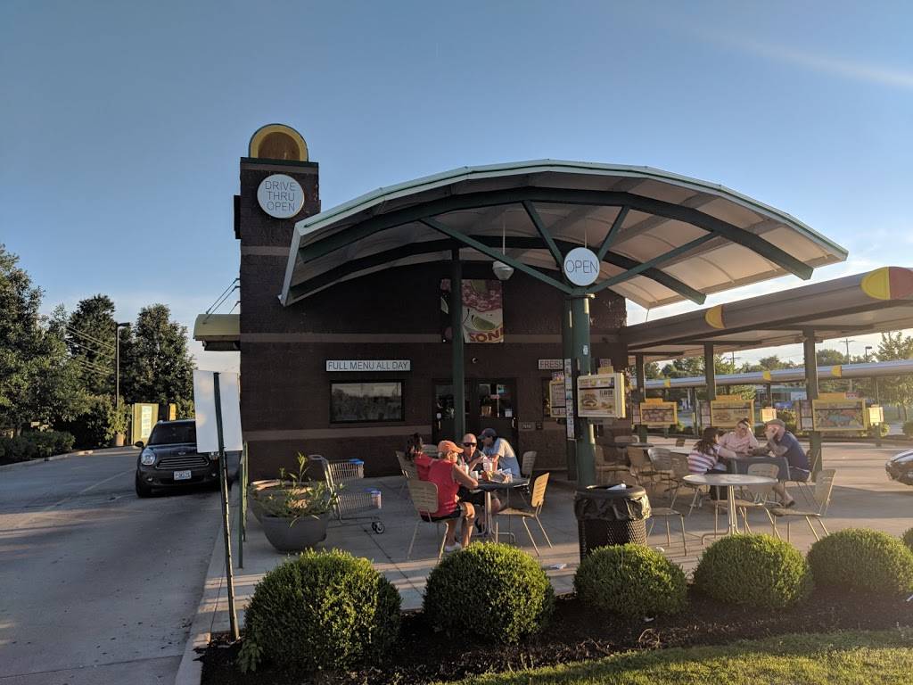Sonic Drive-In | restaurant | 7888 Brandt Pike, Huber Heights, OH 45424, USA | 9379389271 OR +1 937-938-9271