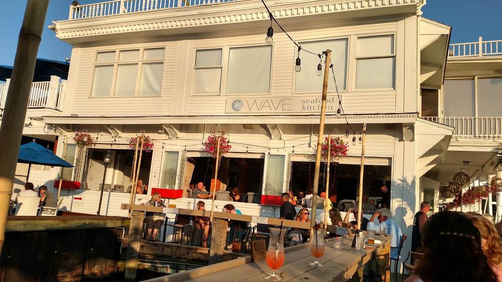 Wave Seafood Kitchen | restaurant | 25 E Broadway, Port Jefferson, NY 11777, USA | 6319285200170 OR +1 631-928-5200 ext. 170