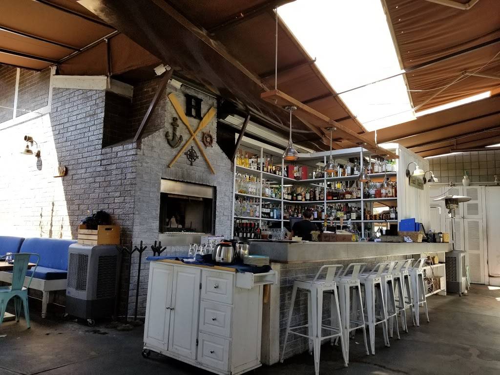 Hamptons818 | restaurant | 14917 Ventura Blvd, Sherman Oaks, CA 91403, USA | 8185012700 OR +1 818-501-2700