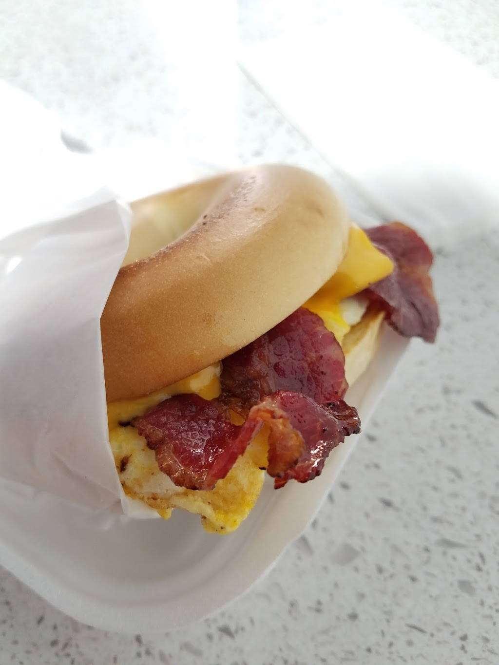 Green Apple Market | restaurant | 103 N Court St, Visalia, CA 93291, USA | 5593727502 OR +1 559-372-7502