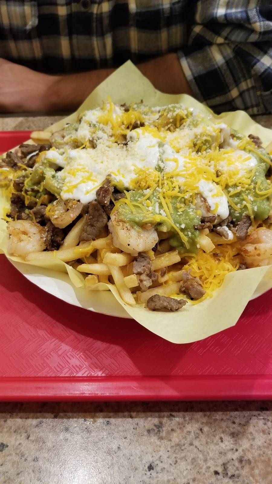 Jilbertos Mexican Food | restaurant | 336 W Valley Pkwy, Escondido, CA 92025, USA | 7604898741 OR +1 760-489-8741