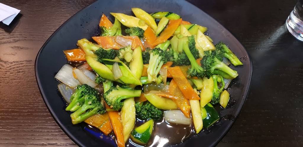 Tsuta Ramen | restaurant | 1801 Ward Ave #256, Hudson, WI 54016, USA | 7153862188 OR +1 715-386-2188