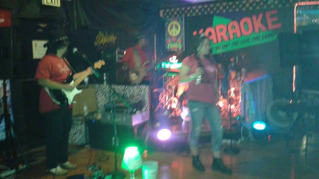 Break-N-Run | restaurant | 9447 Mansfield Rd # 3, Shreveport, LA 71118, USA | 3186875556 OR +1 318-687-5556