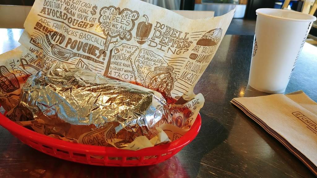 Chipotle Mexican Grill | restaurant | 6230 W 95th St Ste B, Oak Lawn, IL 60453, USA | 7085292100 OR +1 708-529-2100