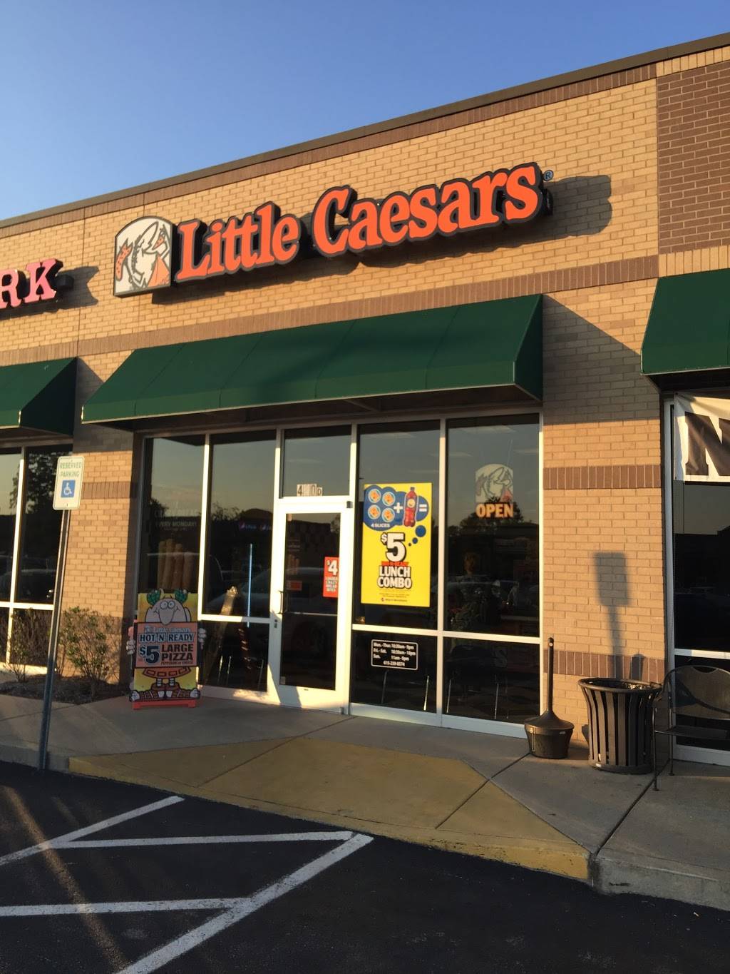 Little Caesars Pizza | meal takeaway | 480 Long Hollow Pike Suite D, Goodlettsville, TN 37072, USA | 6152398574 OR +1 615-239-8574